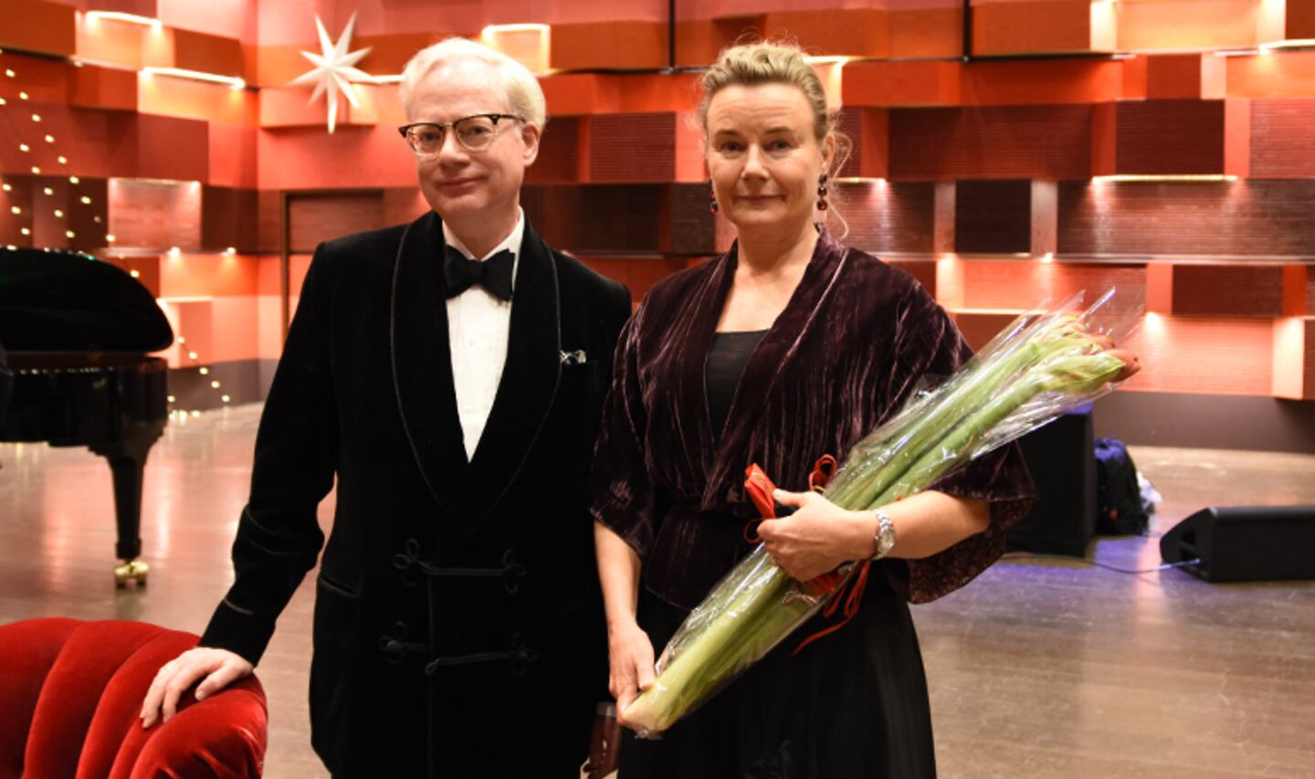 Lektor David Thyrén och professor Eva Bojner Horvitz var presentatörer för "Preludium för Nobel" på Kungl. Musikhögskolan i Stockholm den 9 december 2022.