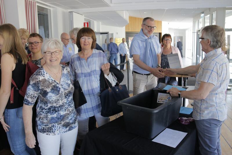 På väg in till Evangeliska frikyrkans kongress i Mariestad.