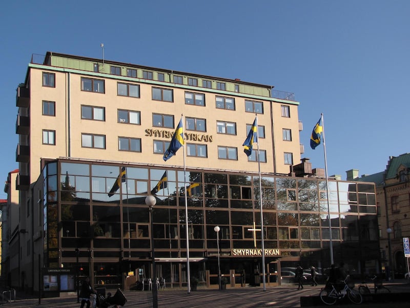 Smyrnakyrkan i Göteborg invigdes under brinnande världskrig, 1941. Den ligger på Haga kyrkogata.