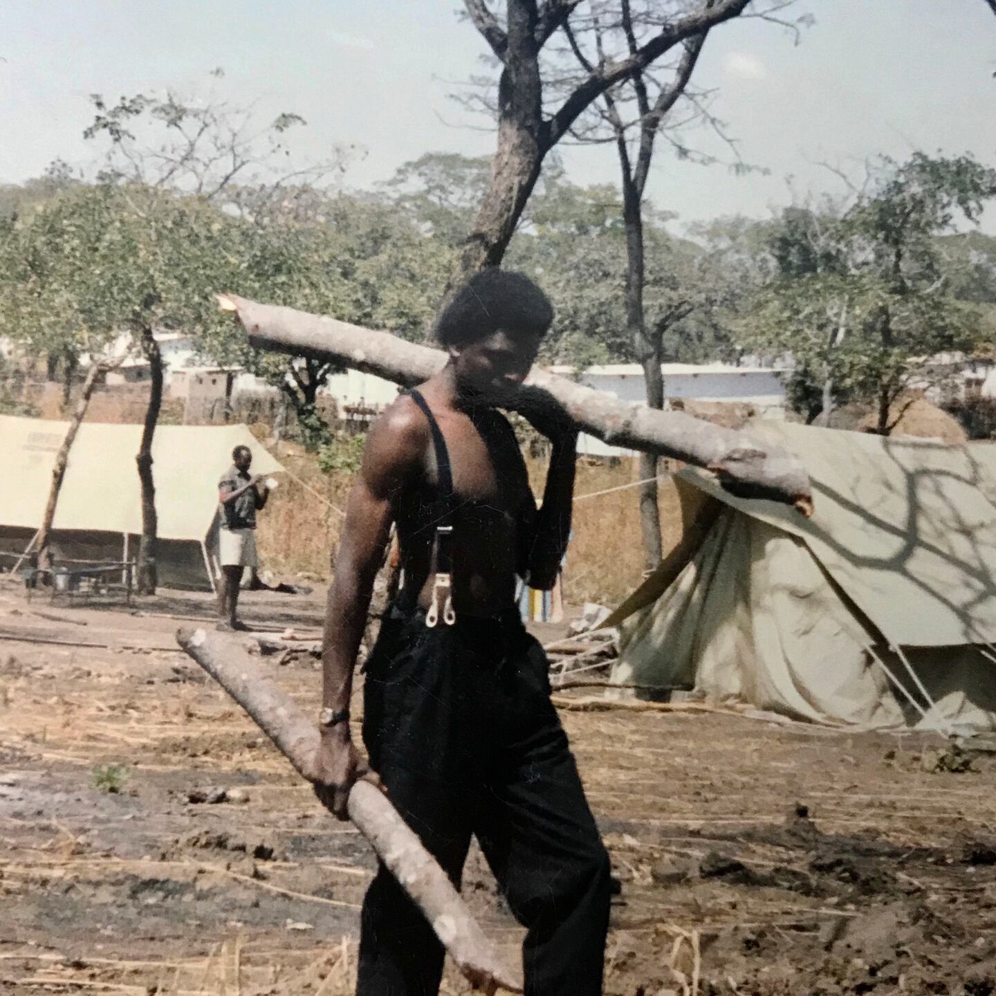 Privat bild: Jacques Mwepu i flyktingläger i Zambia.