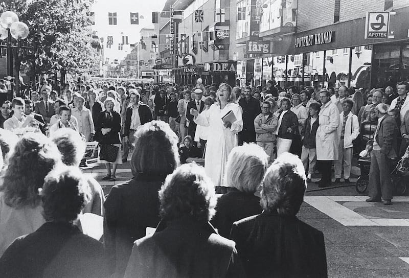 Gun-Britt Holgersson, sångledarkonferens i Uppsala 1986.