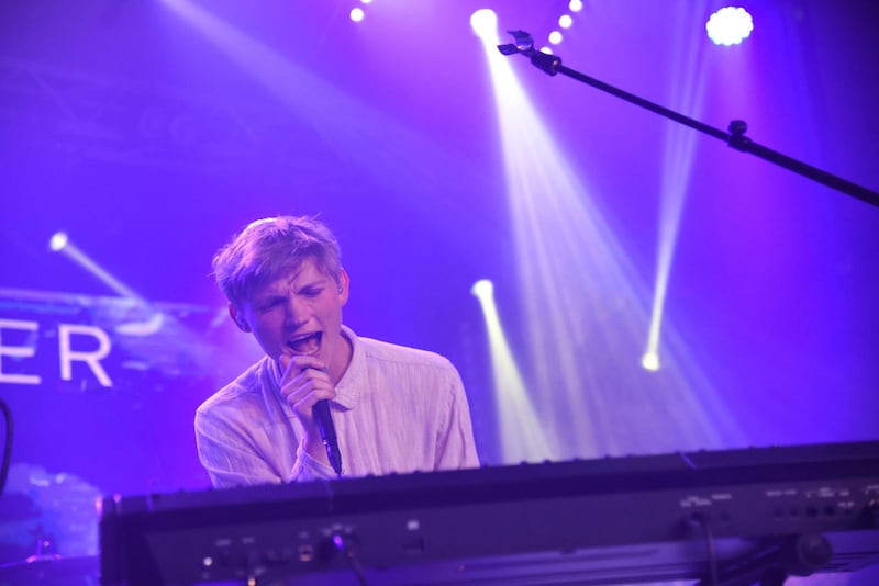 "Jag vill leva ett liv värt att dö för", sjöng Ulrik Munther, känd från Melodifestivalen.