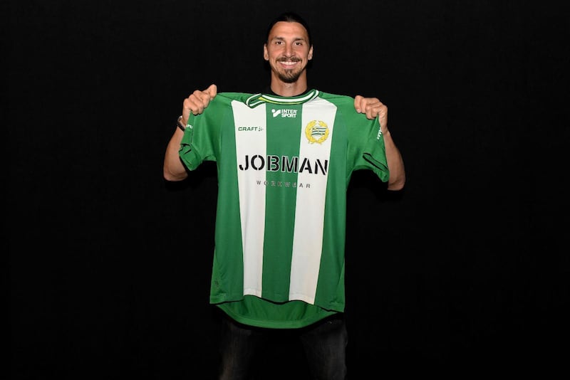 Zlatan med Hammarbys tröja.