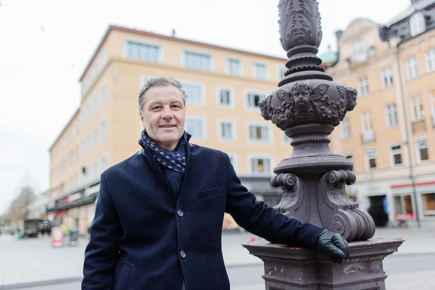 Uppsalaprofil. Pastorn Janne Blom på gatorna där han först nåddes av det kristna budskapet av några evangeliserande ungdomar från Livets ord. ”Jag är ju så otroligt glad över de där ungdomarna”, säger han.