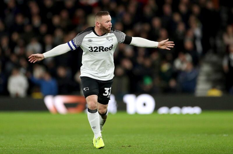 Den 2 januari debuterade Wayne Rooney för Derby County i engelska Championship. På tröjan syns spelbolaget 32Red som sponsrar klubben.