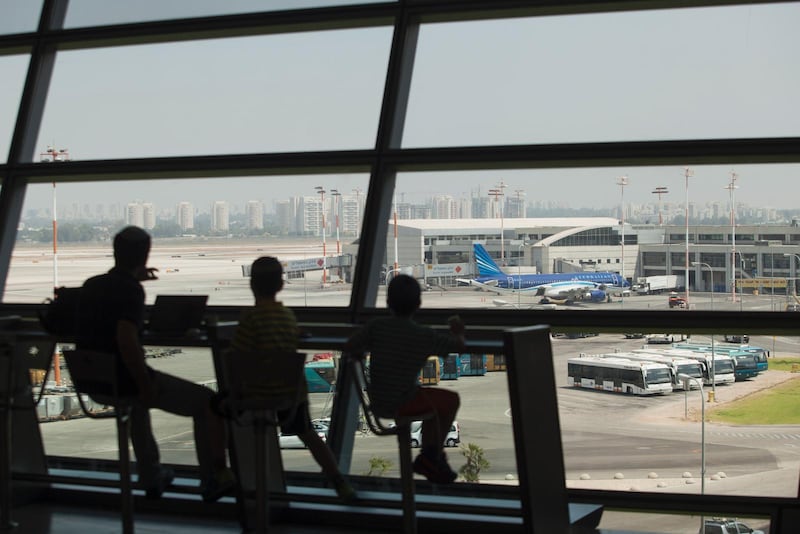 Diakonen Marianne Kronbergs resa till Israel fick ett abrupt slut på Ben Gurion-flygplatsen i Tel Aviv. Anledningen till att hon nekades inresa var att hon ljög. Enligt Emmanuel Nahshon, talesman för Israels utrikesdepartement, berättade hon inte sanningen om avsikten med sitt besök.