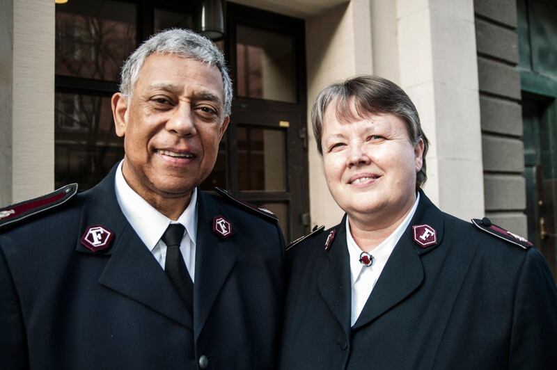 ”Vi vill inspirera både inåt i samfundet och utåt i samhället.” Det säger Clive och Marianne Adams som är nya ledare för Frälsningsarmén i Sverige. De har bland annat arbetat tillsammans som nationella ledare både i Storbritannien och i Norge. Erfarenheter som är viktiga när de nu tar täten för det nationella arbetet i vårt land. 