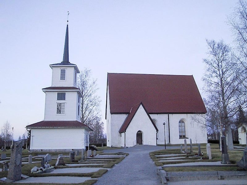 Sidensjö kyrka. Ingegerd slår ett slag för 1200-talskyrkan.