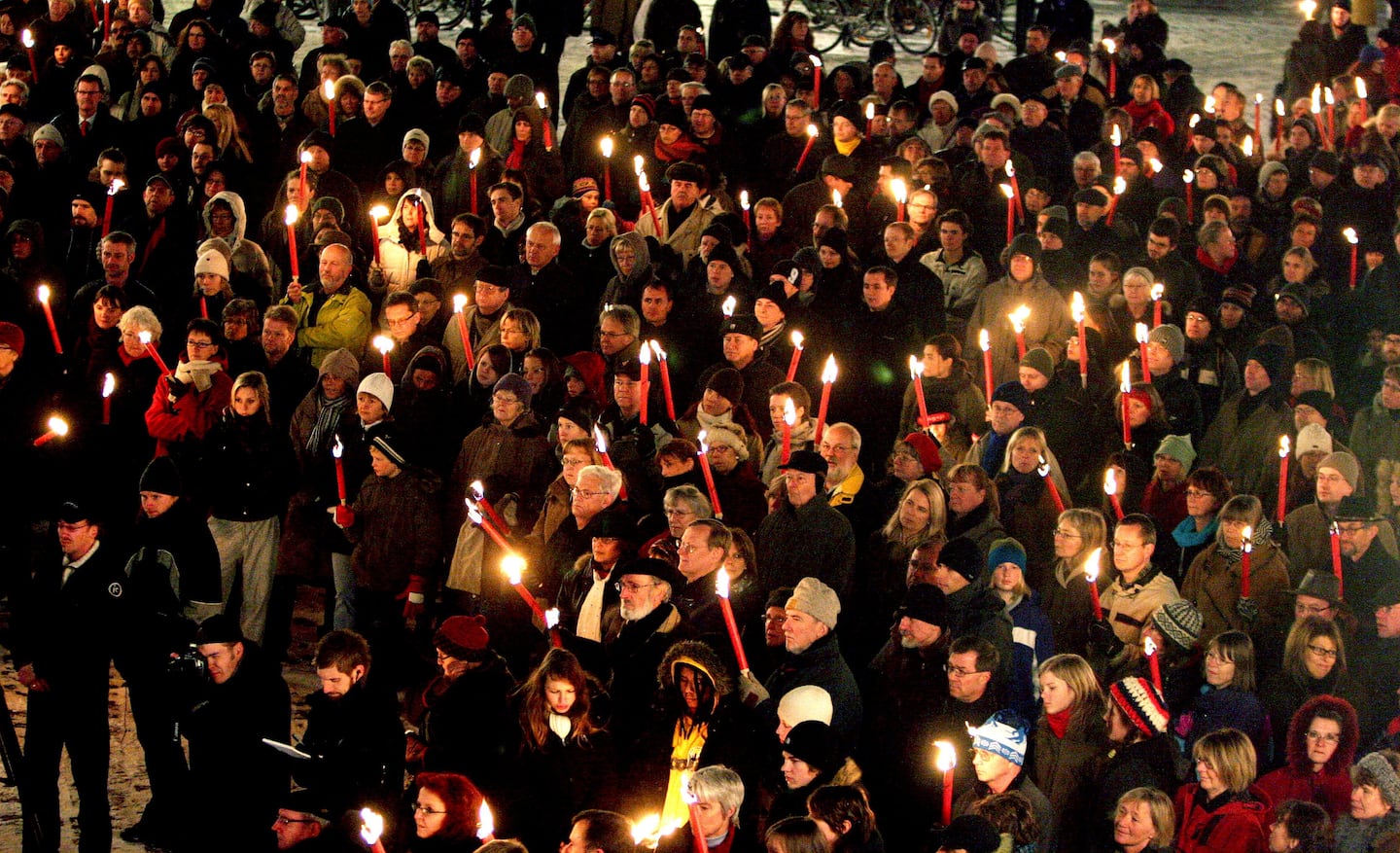 Manifestation mot nazism och våld i Linköping