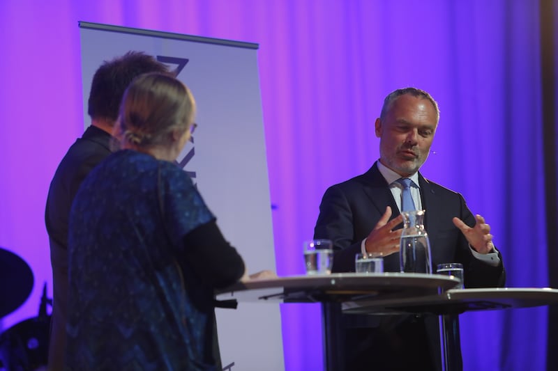 Liberalernas partiledare Jan Björklund frågades på torsdagskvällen ut i Pingstkyrkan i Uppsala.