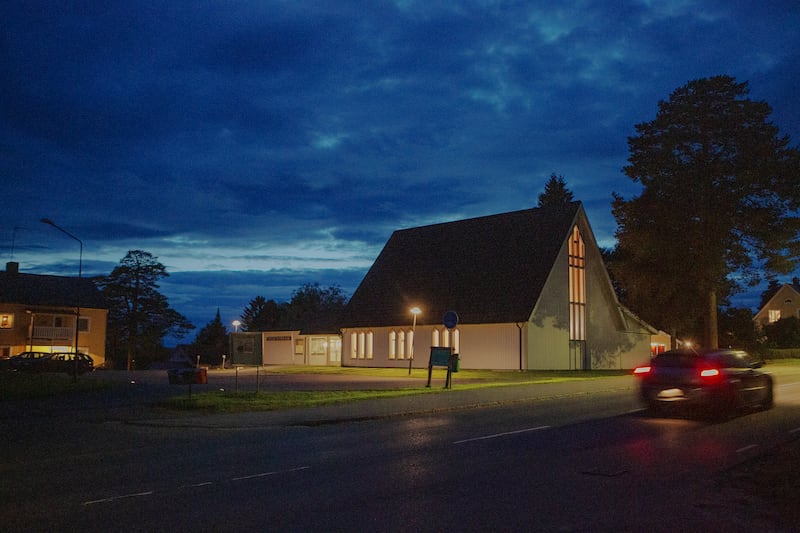 Dagen på plats i Nordmaling för att besöka "Pingst drive in". Pingstkyrkan i Nordmaling har öppet för traktens EPA-ungdomar varje fredagkväll.