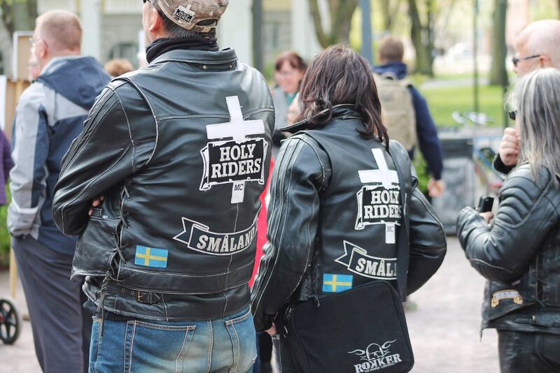 70 motorcyklister kommer att finnas med i vandringen genom staden.