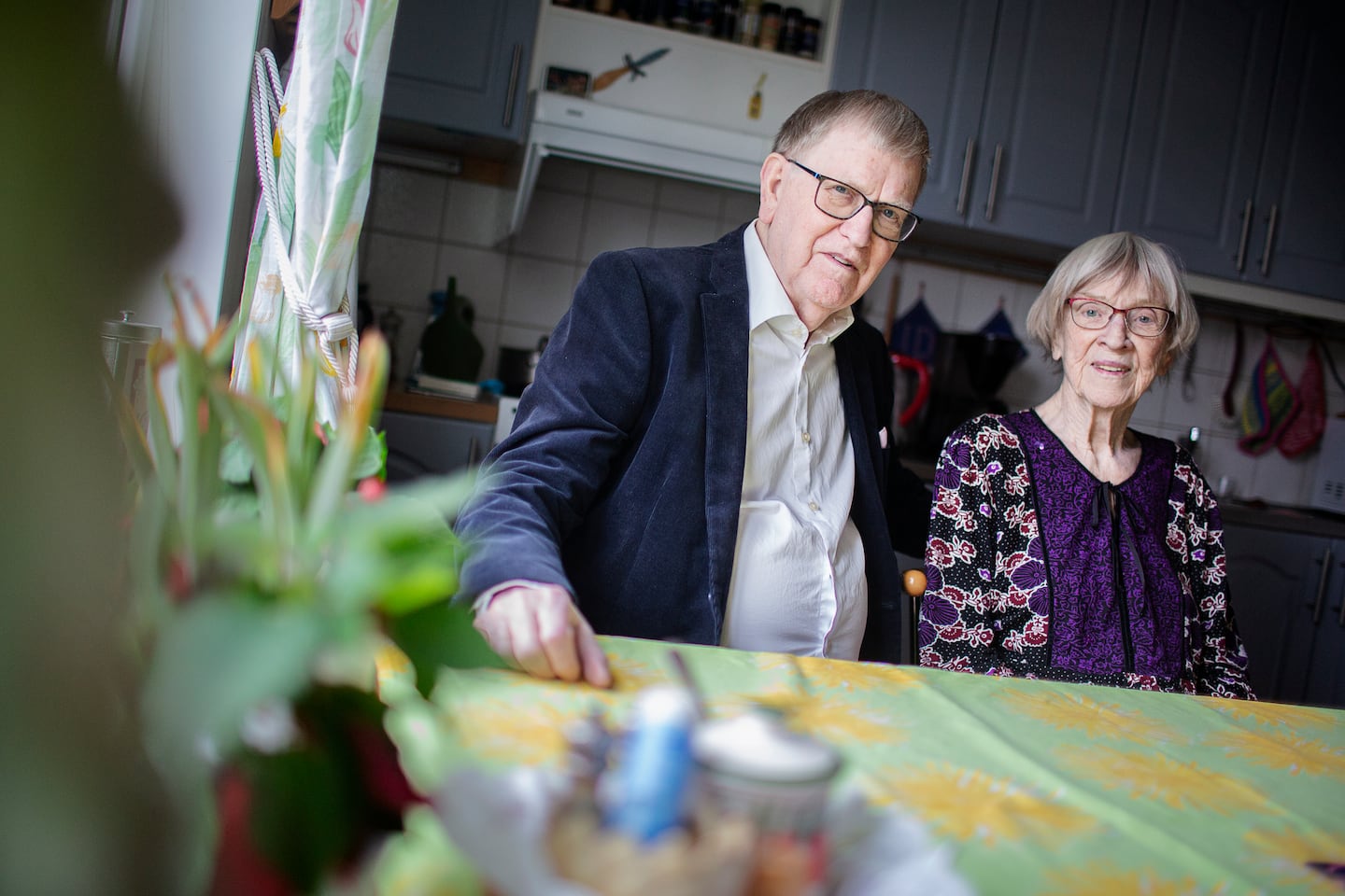 Dagens förre chefredaktör Olof Djurfeldt fyller 90 år.