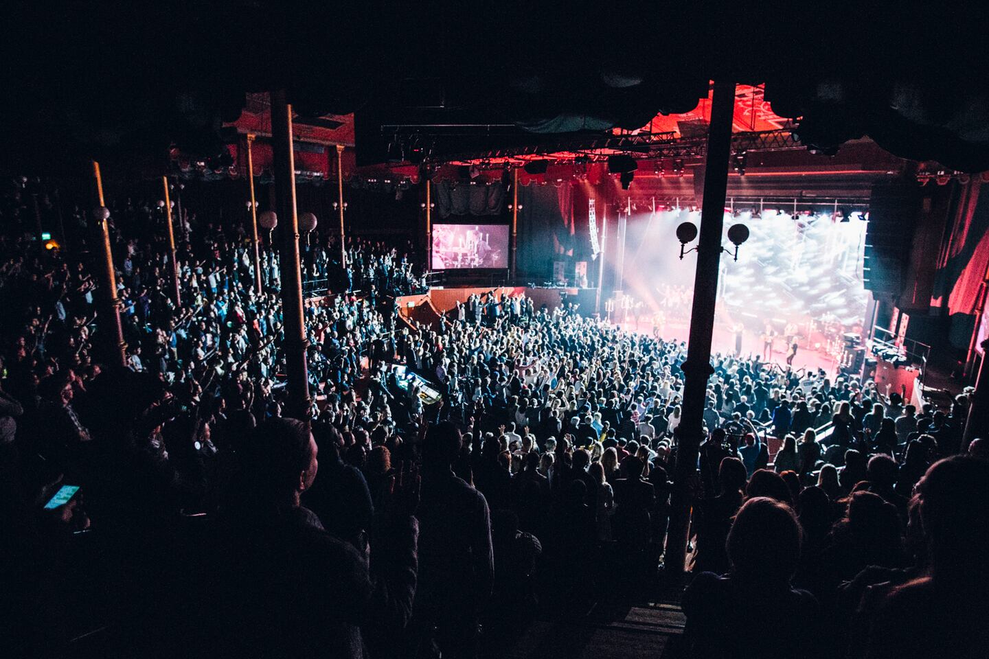 Hillsong samlas på Cirkus i Stockholm.