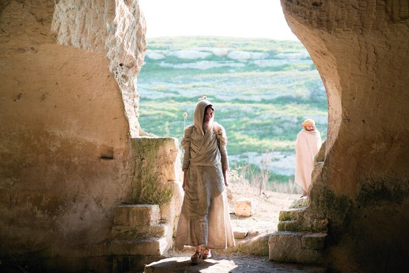 På fredag har ”Maria Magdalena” svensk biopremiär. ”Det är i samspelet mellan Maria och hennes Messias som filmen får sitt syre”, skriver Dagens Urban Thoms.