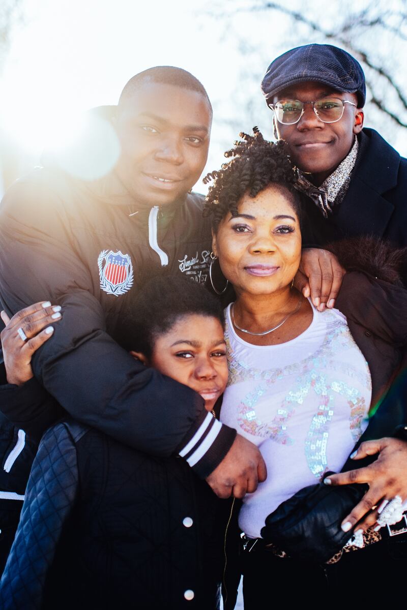 Som fyra åring ledde Gift Blessing barnkören i flyktinglägret i Namibia. På fredag står han i final i tv-programmet Talang. Dagen åkte till Linköping för att träffa honom och hans familj.